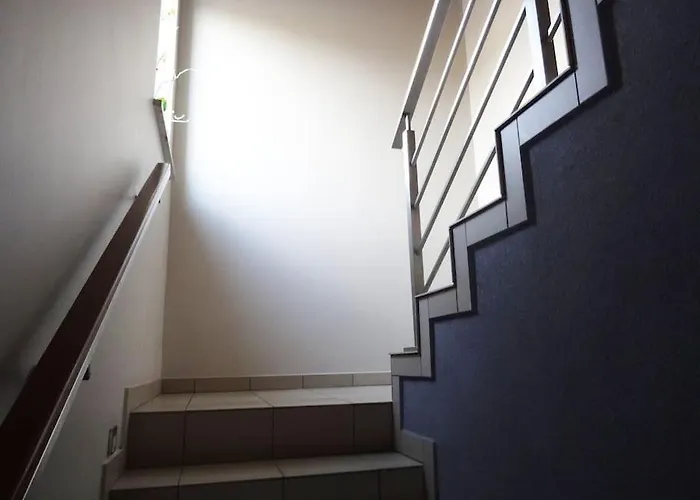 A Comfortable Apartment Midway Krakow-Oswiecim